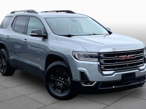 Used 2023 GMC Acadia AT4 w/ Technology Package AWD/4WD image 3