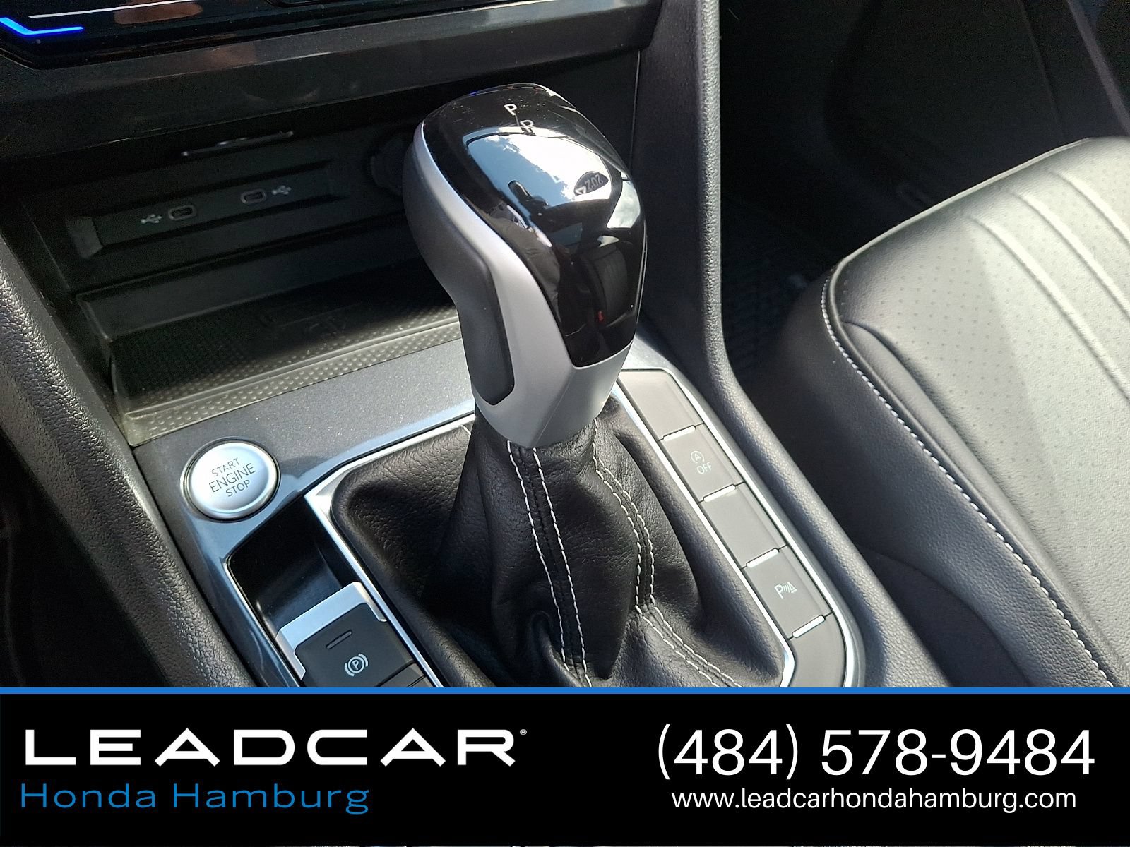 Used 2024 Volkswagen Tiguan SE R-Line AWD/4WD image 16