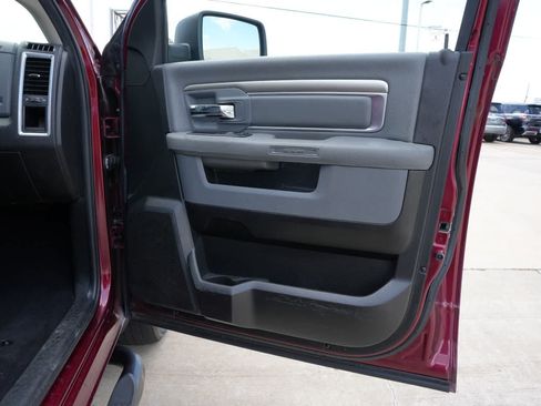 Used 2019 RAM 1500 Classic SLT RWD image 21