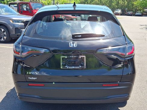 Used 2025 Honda HR-V LX image 5