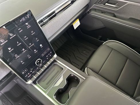 New 2026 GMC Sierra EV Elevation w/ LPO, Elevation Dark Package image 24