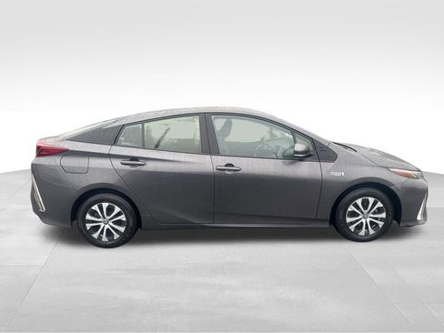 Used 2020 Toyota Prius Prime LE image 6