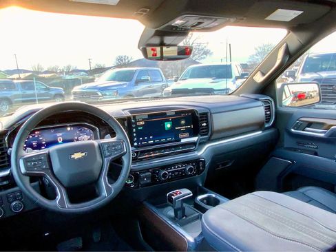 Used 2024 Chevrolet Silverado 1500 High Country w/ Technology Package image 37