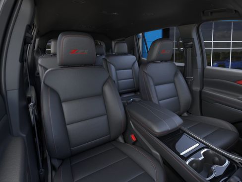 New 2026 Chevrolet Traverse Z71 image 16