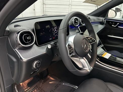 Used 2025 Mercedes-Benz C 300 Sedan image 9