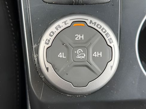 Used 2025 Ford Bronco Outer Banks AWD/4WD image 8