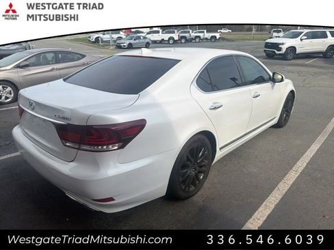 Used 2017 Lexus LS 460 w/ Comfort Package image 8