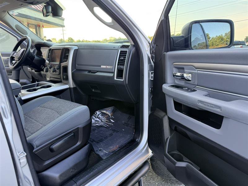 Used 2016 RAM 1500 Lone Star AWD/4WD image 10