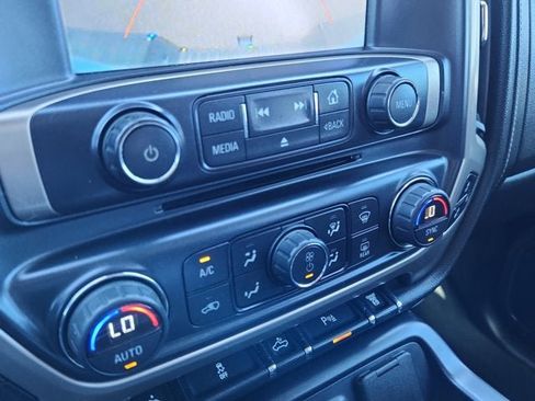 Used 2015 GMC Sierra 2500 Denali image 25