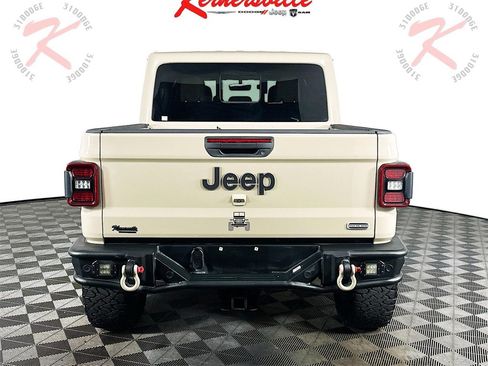 Used 2020 Jeep Gladiator Overland image 6