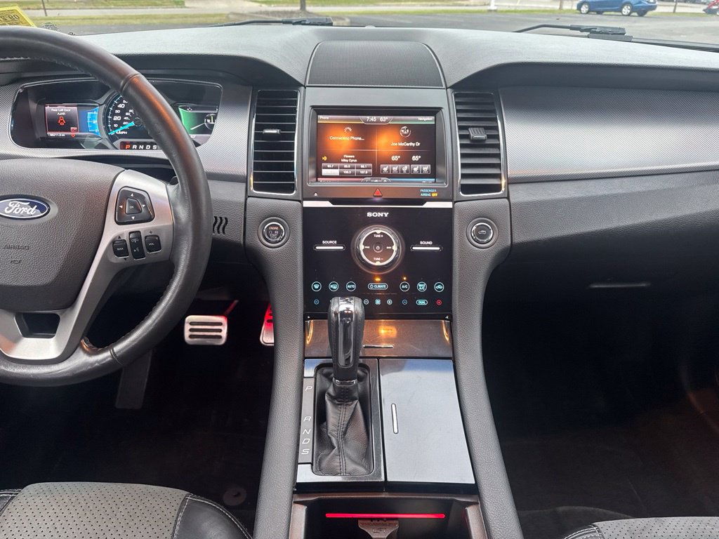 Used 2015 Ford Taurus SHO w/ Equipment Group 401A AWD/4WD image 24