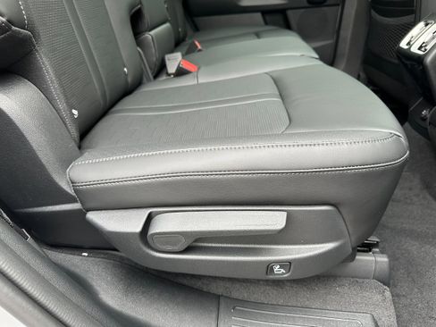 New 2026 Kia Sorento S image 22