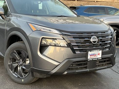 New 2026 Nissan Rogue SV w/ Cold Weather Package AWD/4WD image 3