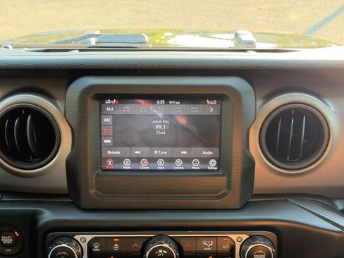 Used 2021 Jeep Wrangler Unlimited Sport AWD/4WD image 57