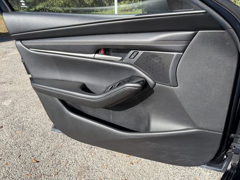 Used 2024 MAZDA MAZDA3 s image 16