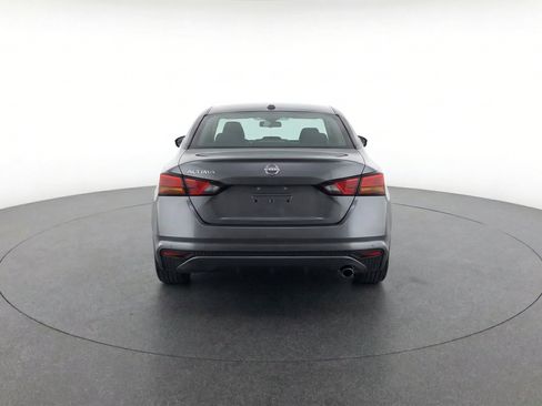 Used 2025 Nissan Altima 2.5 SV FWD image 7