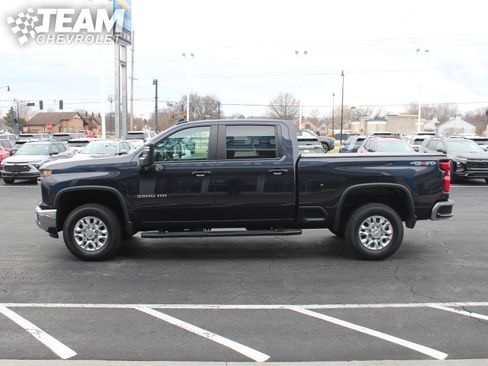 Certified 2024 Chevrolet Silverado 3500 LT w/ Convenience Package image 7