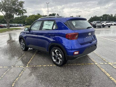 New 2025 Hyundai Venue Limited image 13