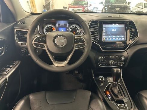 Used 2022 Jeep Cherokee Limited AWD/4WD image 16