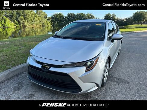 Certified 2025 Toyota Corolla LE FWD image 1