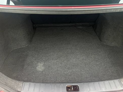 Used 2016 Nissan Versa SV FWD image 31