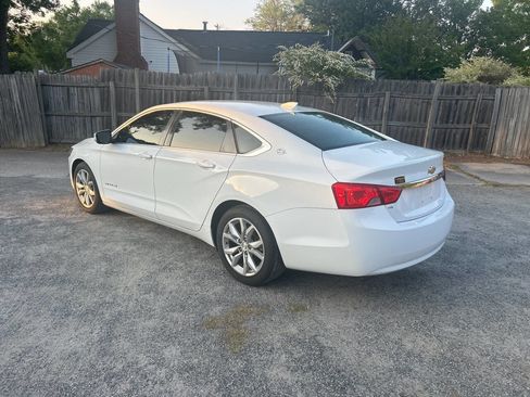Used 2016 Chevrolet Impala LT FWD image 4
