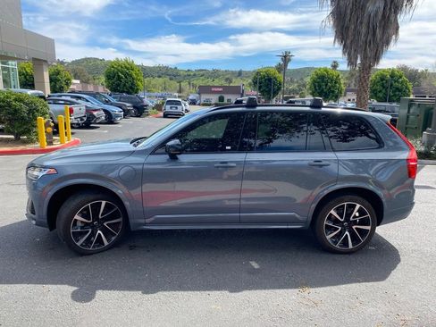 Used 2023 Volvo XC90 T8 Plus w/ Protection Package Premier image 5