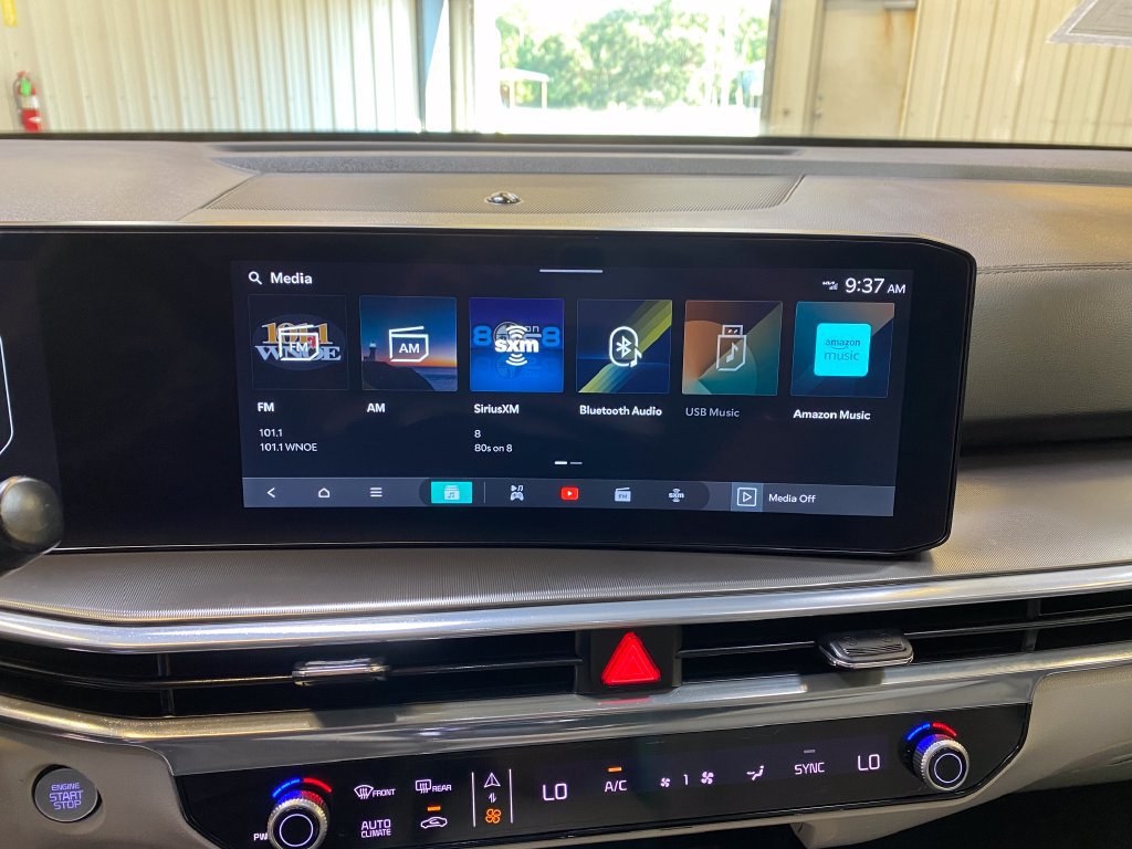 Used 2025 Kia Sorento SX FWD image 42