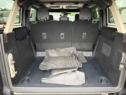 Used 2025 Ford Bronco Badlands AWD/4WD image 48