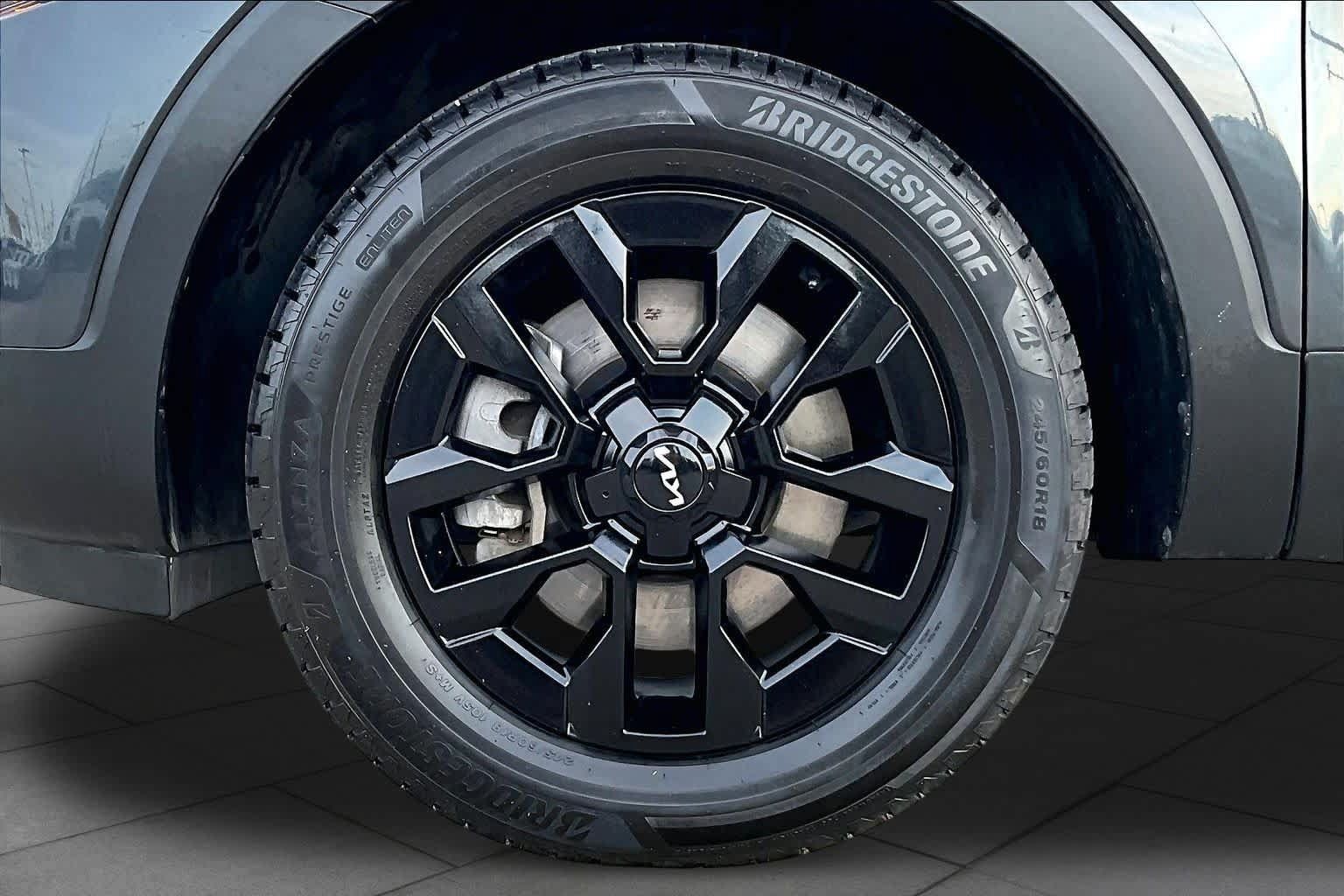 Used 2024 Kia Telluride SX Prestige X-Pro AWD/4WD image 11
