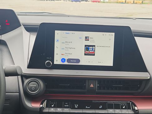 Used 2024 Toyota Prius Prime FWD image 25