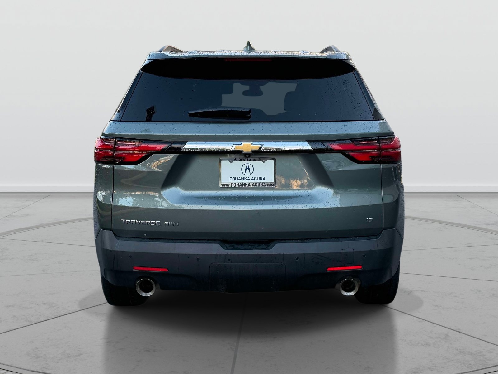 Used 2023 Chevrolet Traverse LT AWD/4WD image 2