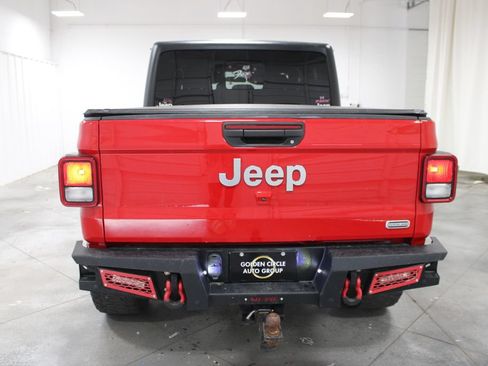 Used 2021 Jeep Gladiator Overland w/ Trailer Tow Package AWD/4WD image 8