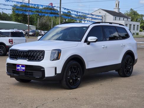 Used 2025 Kia Telluride EX X-Line AWD/4WD image 3