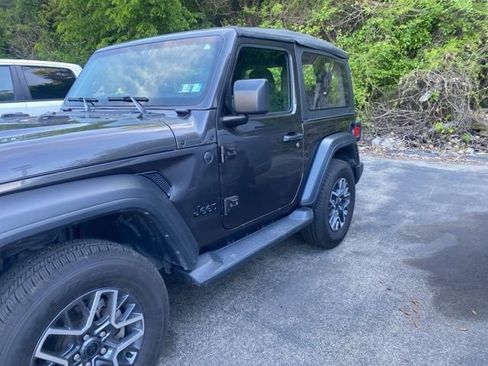 Certified 2025 Jeep Wrangler Sport AWD/4WD image 2