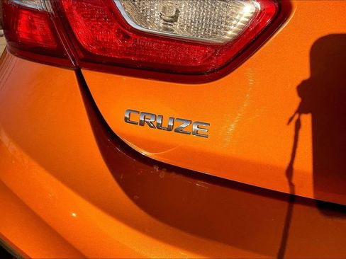 Used 2017 Chevrolet Cruze Premier w/ RS Package image 31