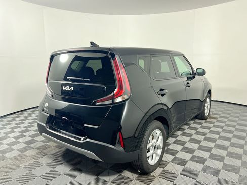 Certified 2024 Kia Soul LX w/ Option Group 015 image 3
