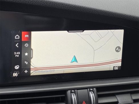 Used 2023 Alfa Romeo Giulia Sprint image 12