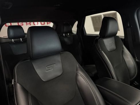 Used 2023 Ford Edge ST AWD/4WD image 39