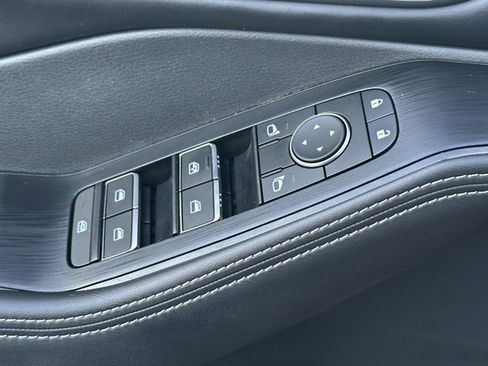 Used 2022 Nissan Rogue SL w/ SL Premium Package image 22