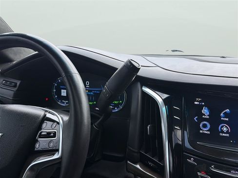 Used 2017 Cadillac Escalade Platinum AWD/4WD image 32