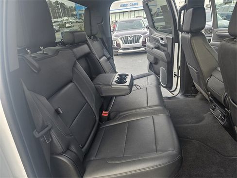 Used 2025 GMC Sierra 1500 SLT image 15