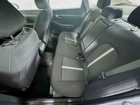 Used 2025 Hyundai Sonata SEL FWD image 27