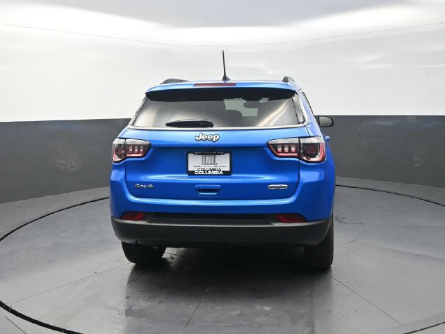 Used 2022 Jeep Compass Latitude AWD/4WD image 8