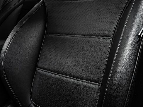 Used 2023 Mercedes-Benz GLC 300 image 34