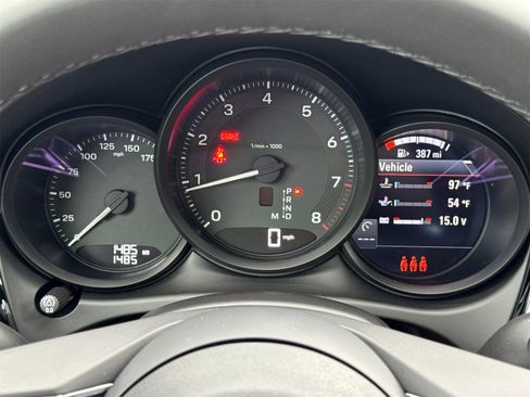 Used 2025 Porsche Macan image 30