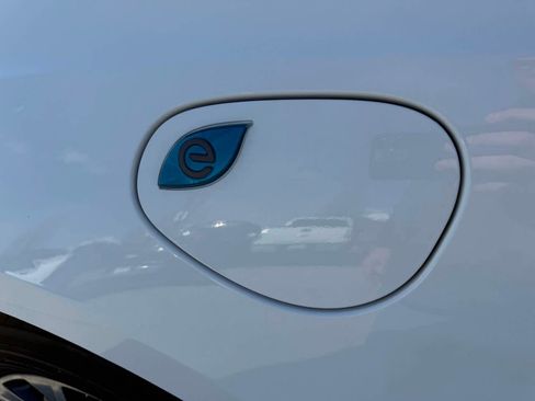 Used 2023 Chrysler Pacifica Pinnacle image 10