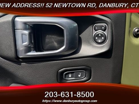 Used 2023 Jeep Wrangler Unlimited Rubicon 4xe AWD/4WD image 13