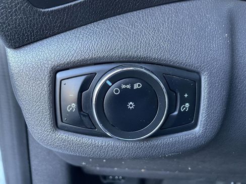 Used 2017 Ford Transit Connect XL image 15