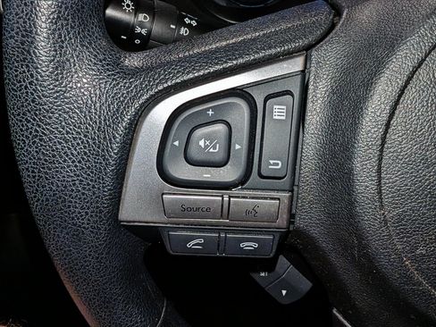Used 2017 Subaru Forester 2.5i Premium AWD/4WD image 43